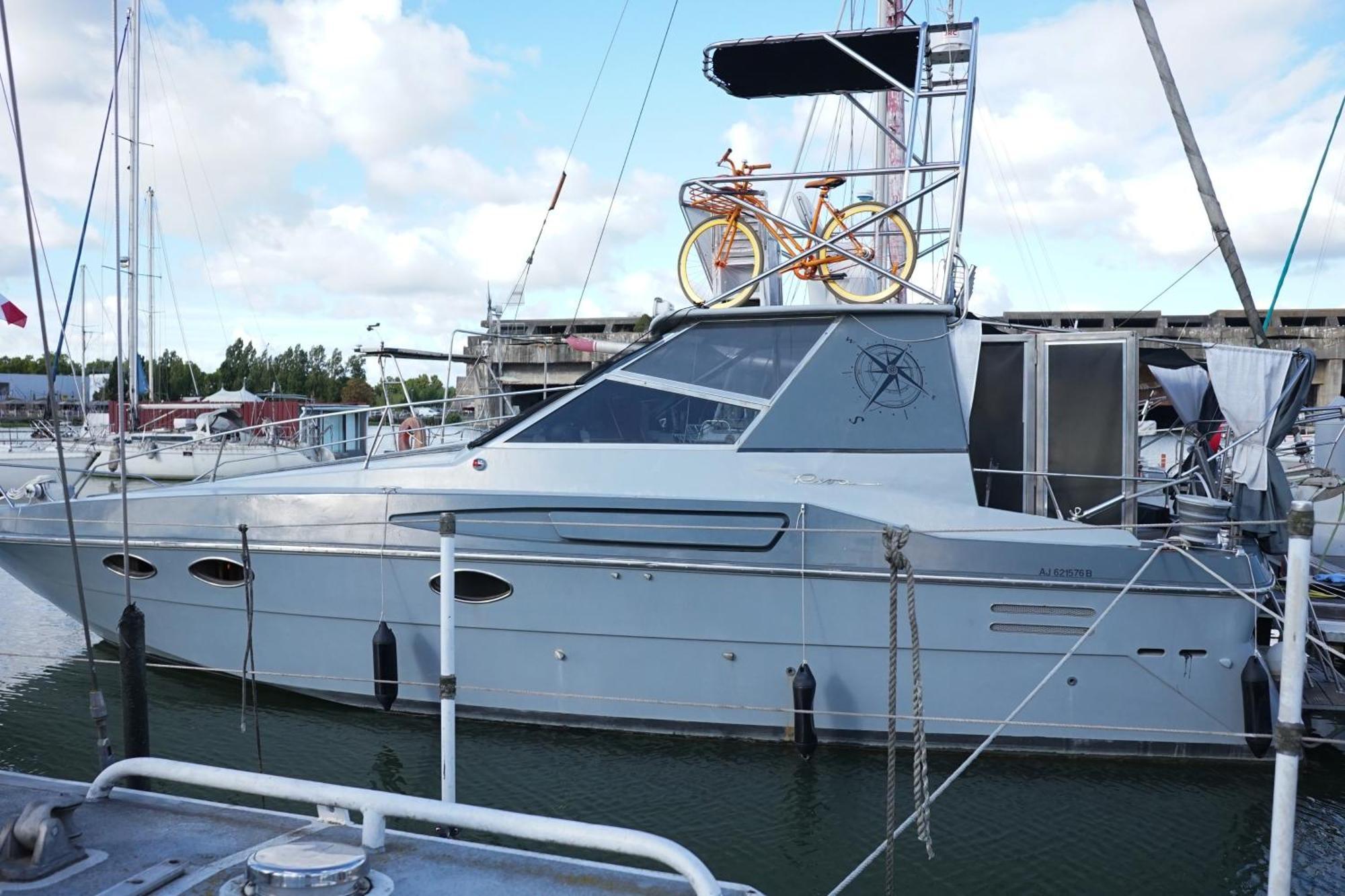 Bateau Cocoon En Amoureux Μπορντό Εξωτερικό φωτογραφία