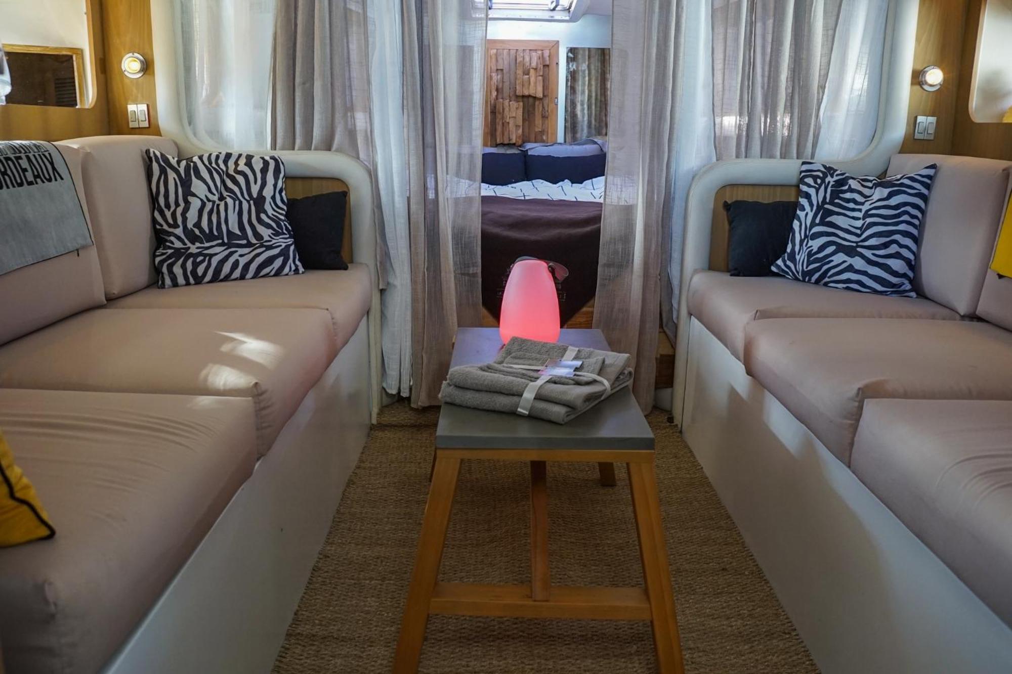 Bateau Cocoon En Amoureux Μπορντό Εξωτερικό φωτογραφία