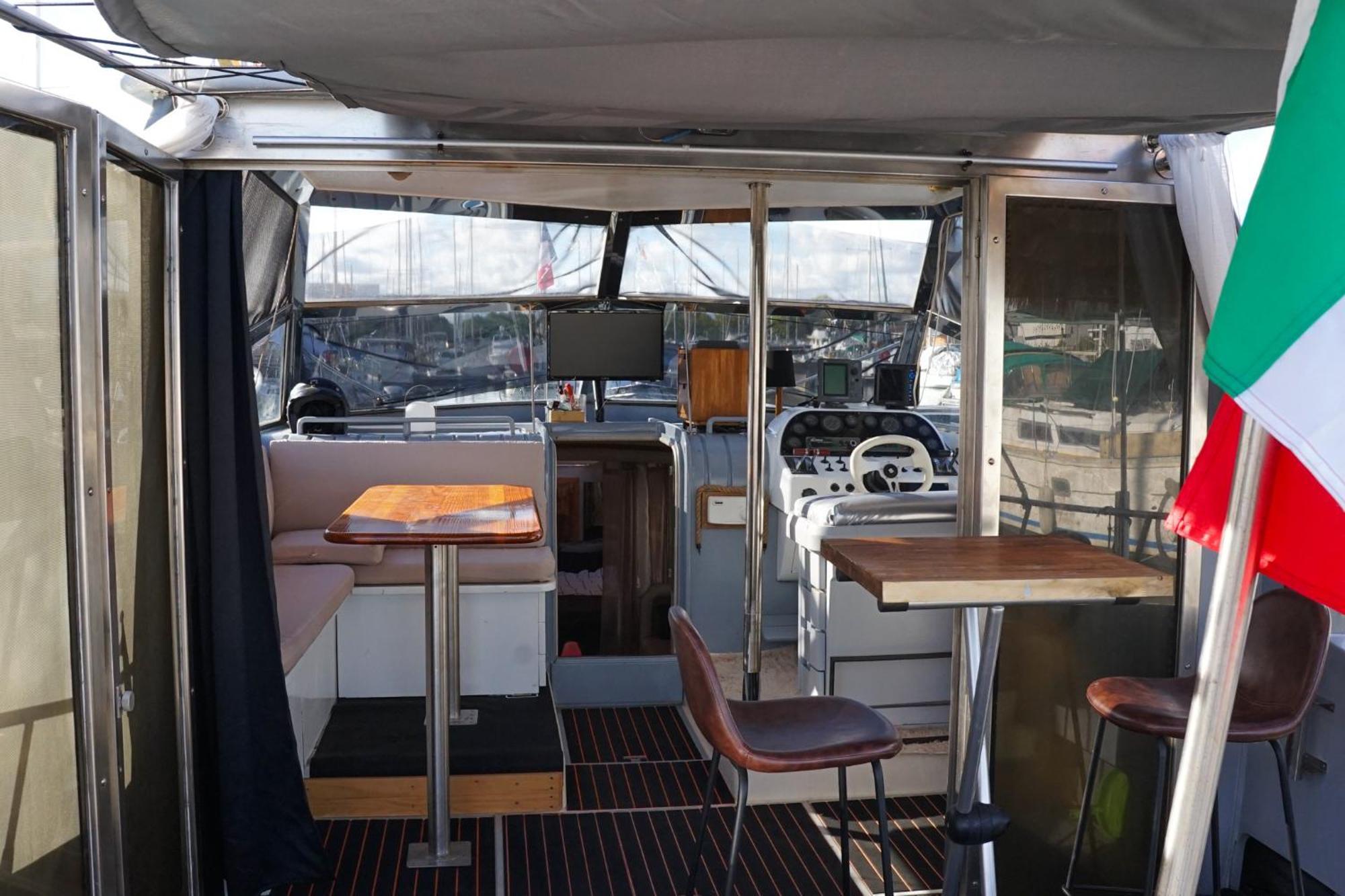 Bateau Cocoon En Amoureux Μπορντό Εξωτερικό φωτογραφία