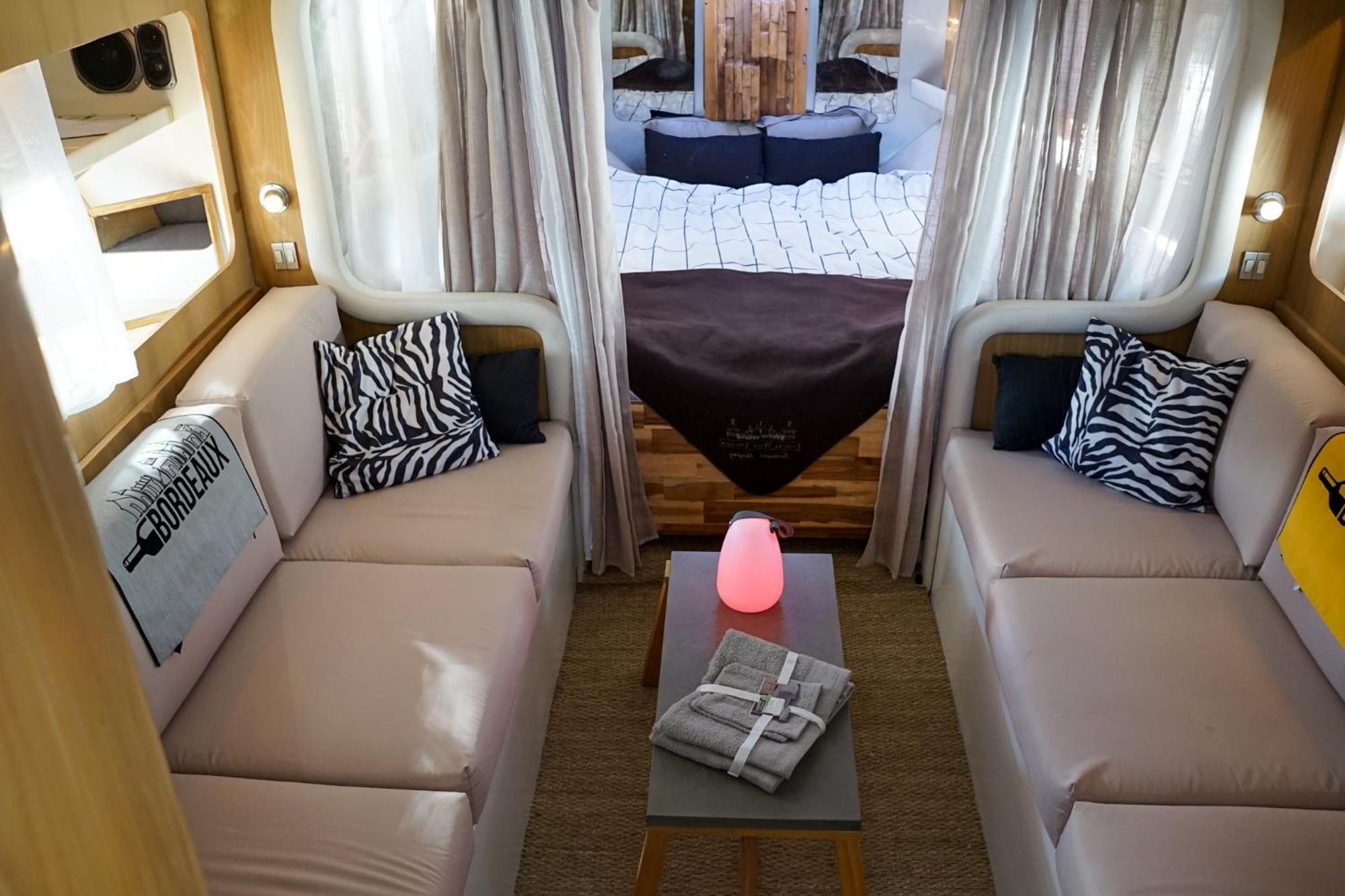 Bateau Cocoon En Amoureux Μπορντό Εξωτερικό φωτογραφία